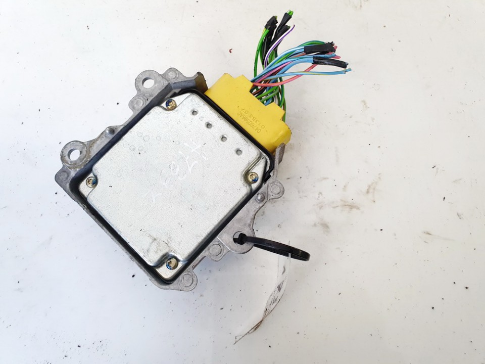 04748604aa 348113175 Airbag crash sensors module Chrysler Voyager 2002