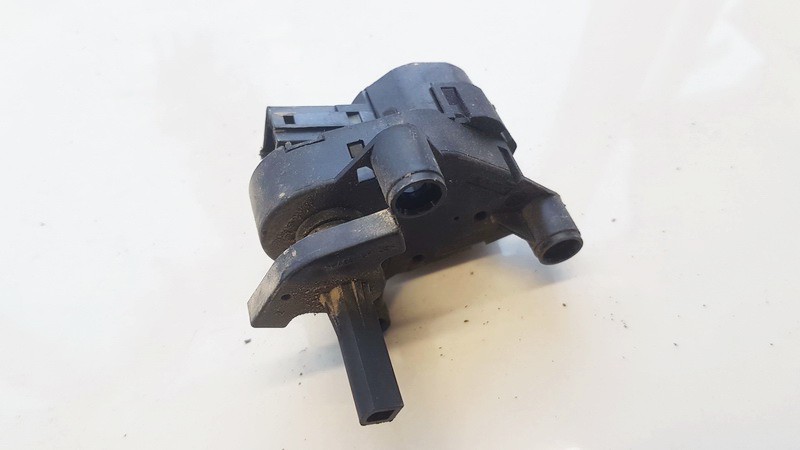 YM2H19E616SA Seat Alhambra 2001 Heater Vent Flap Control Actuator Motor - Thumbnail 2