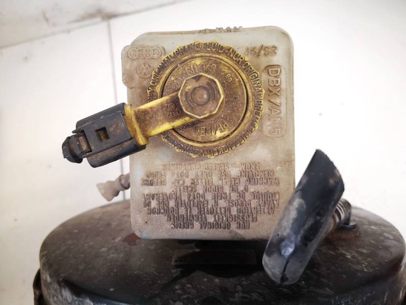 L481402 Volkswagen Bora 1999 Brake Master Cylinder Reservoir