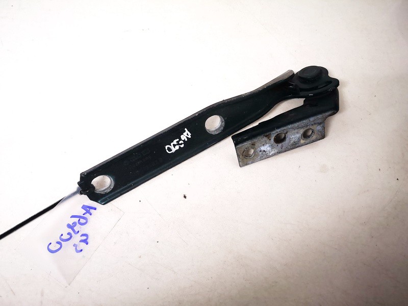 8D0823302B Audi A4 1996 Hood bonnet Hinge - FRONT RIGHT