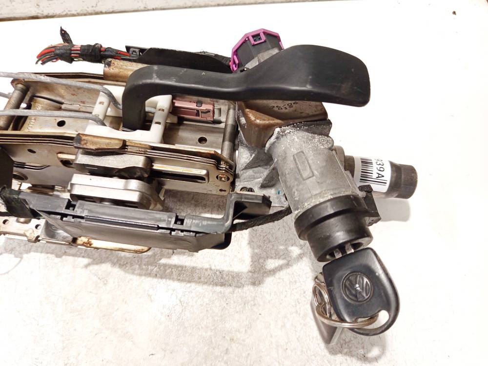 4B0905851Q Volkswagen Polo 2006 Ignition Barrels (Ignition Switch)