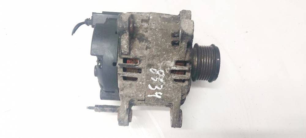 06F903023C Volkswagen Touran 2005 Generaattori