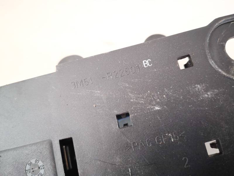 3M51R22601BC Ford Focus 2005 Door Handle Interior - REAR LEFT - Thumbnail 3