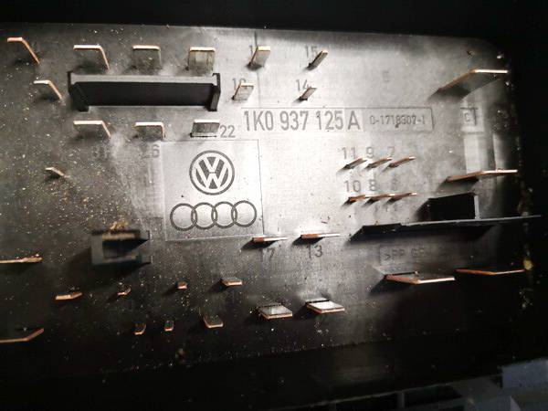 1K0937125A Volkswagen Caddy 2006 Fuse box - Thumbnail 2