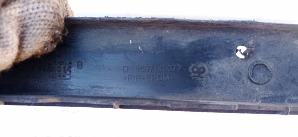 9637149077 Peugeot 307 2005 Bampera apakšējā spoileris (lūpa) - PRIEKŠA PA KREISI - Thumbnail 3