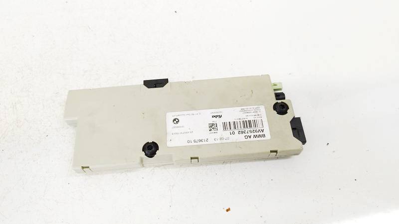 21367510 BMW 5-Series 2006 Pystyantennivahvistin