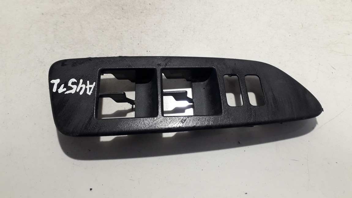 7423112770 Toyota Auris 2007 Window Switch Control Bezel (Trim)