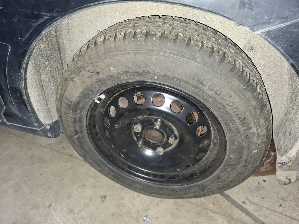5X114.3 Toyota Avensis 2006 Skardiniu ratu komplektas R16