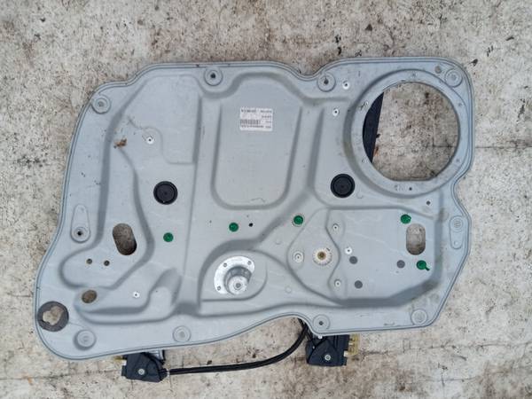 1T0837756 Volkswagen Caddy 2004 Duru lango pakelejas P.D.