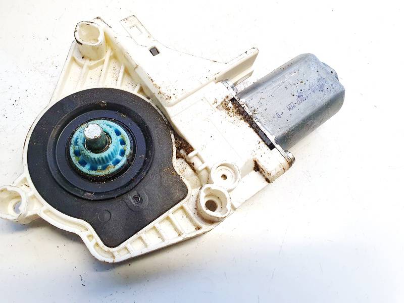 8K0959802B Audi Q5 2011 Window Motor - FRONT RIGHT
