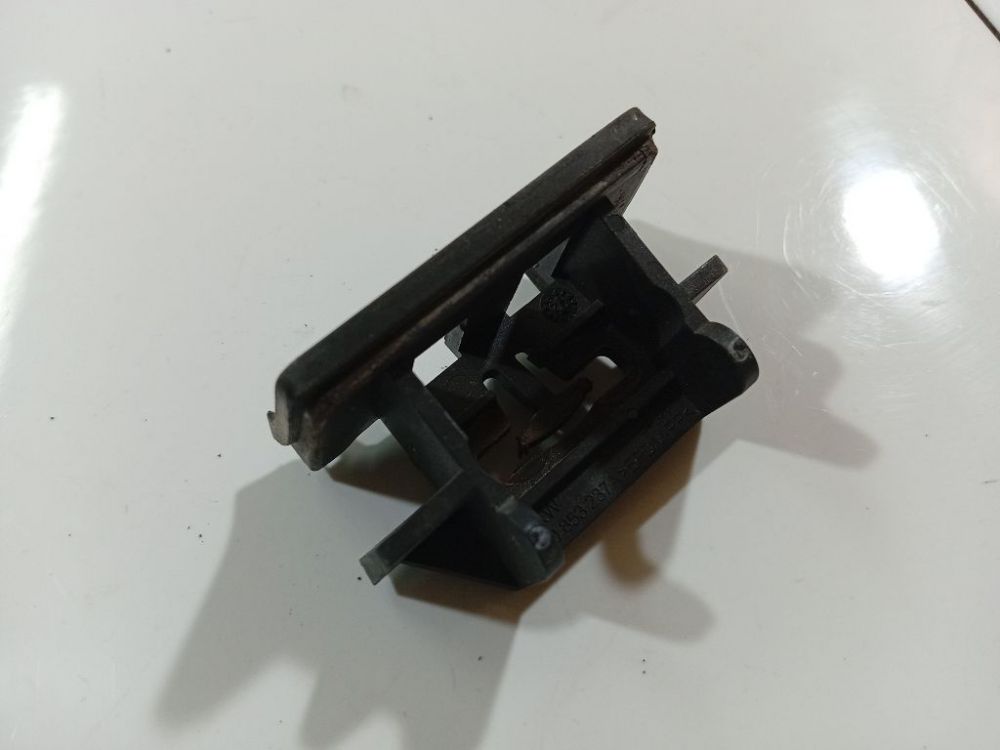 7L0853237A Porsche Cayenne 2003 Kiti laikikliai