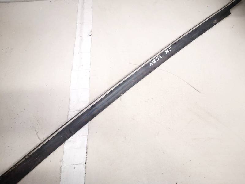 Opel Vectra 2001 Glass Trim Molding-weatherstripping - FRONT RIGHT