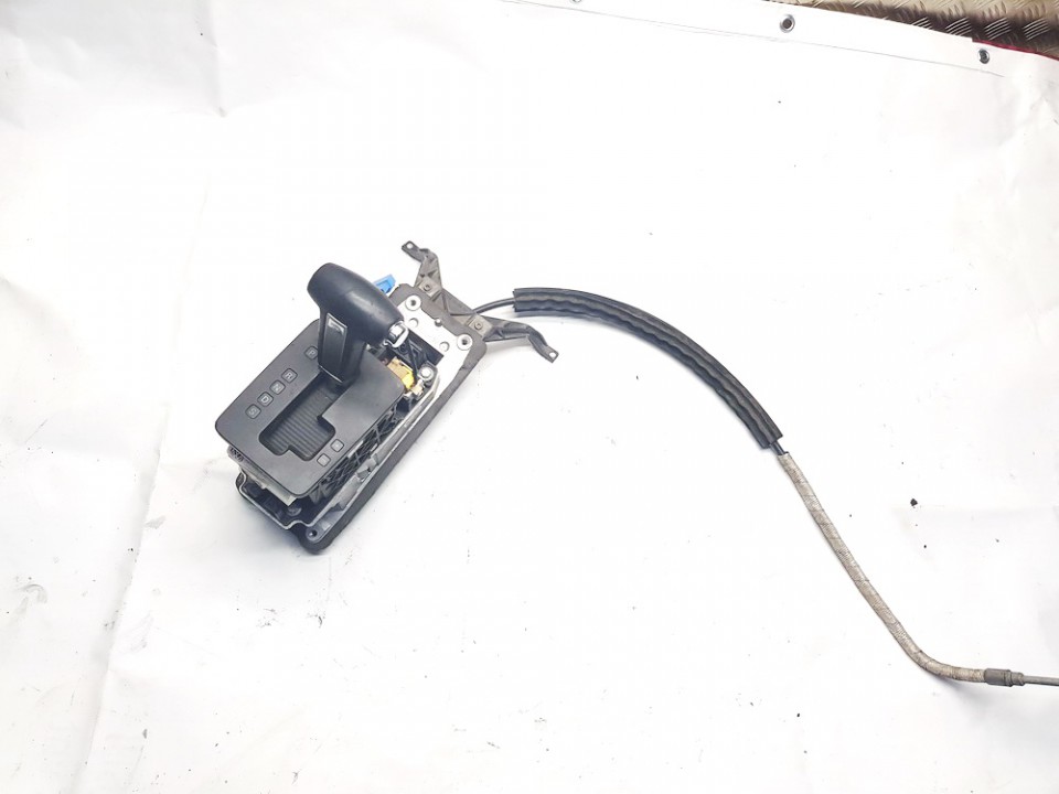 7L6713095 Volkswagen Touareg 2004 Gearshift Lever Automatic (GEAR SELECTOR UNIT)