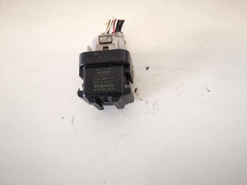 2861067010 2861067010, 1567000671 Glow plug relay Toyota Avensis