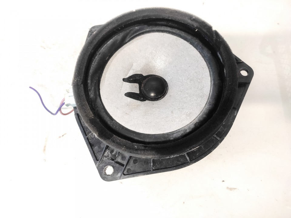 861600F020 Toyota Corolla Verso 2005 Speaker (audio)