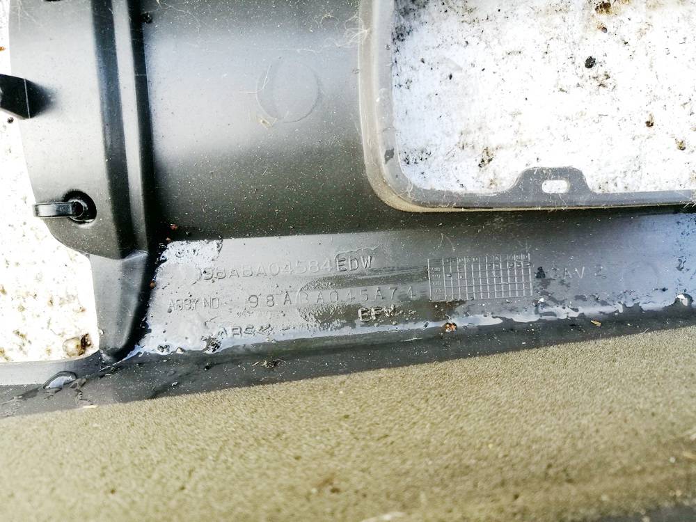 98ABA045A74 Ford Focus 1999 Puodeliu laikiklis - Thumbnail 3