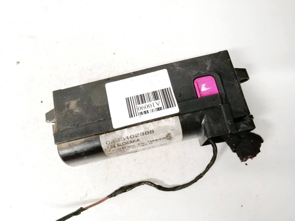 0425102888 Volkswagen Touran 2004 Other computers - Thumbnail 2