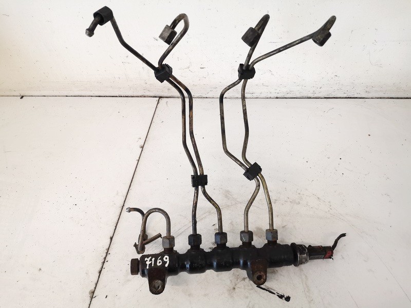 9654592680 Ford Focus 2006 Kuro magistrale