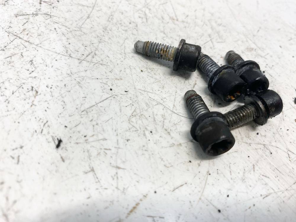 Fiat Stilo 2003 Levynruuvi - Thumbnail 2