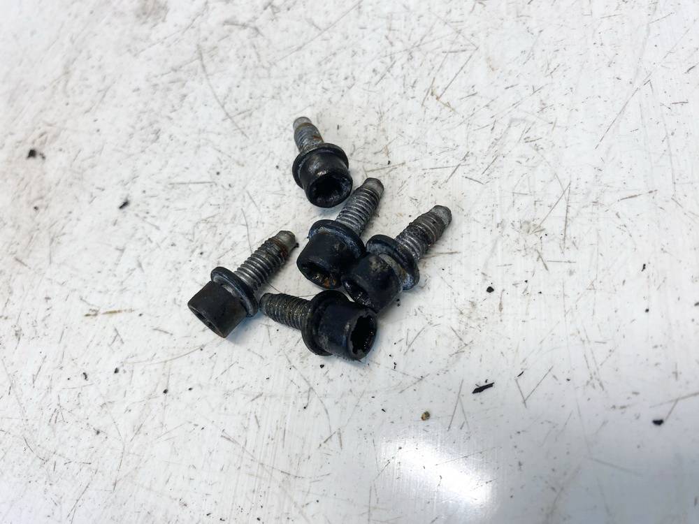 Fiat Stilo 2003 Levynruuvi - Thumbnail 3