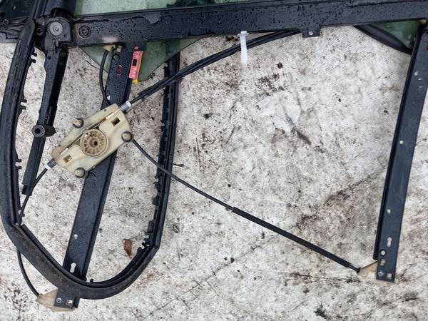 Audi A6 2007 Duru lango pakelejas P.D.