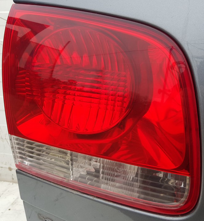 Volkswagen Touareg 2005 Takaluukun valo - TAKANA VASEMMALLA - Thumbnail 3