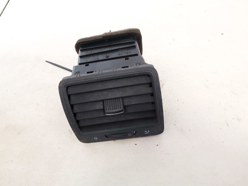 1K0819709 Volkswagen Golf 2004 Dash Vent (Air Vent Grille)