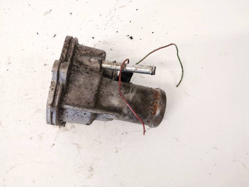 2439 Chrysler PT Cruiser 2006 Thermostat Housing (Flange)