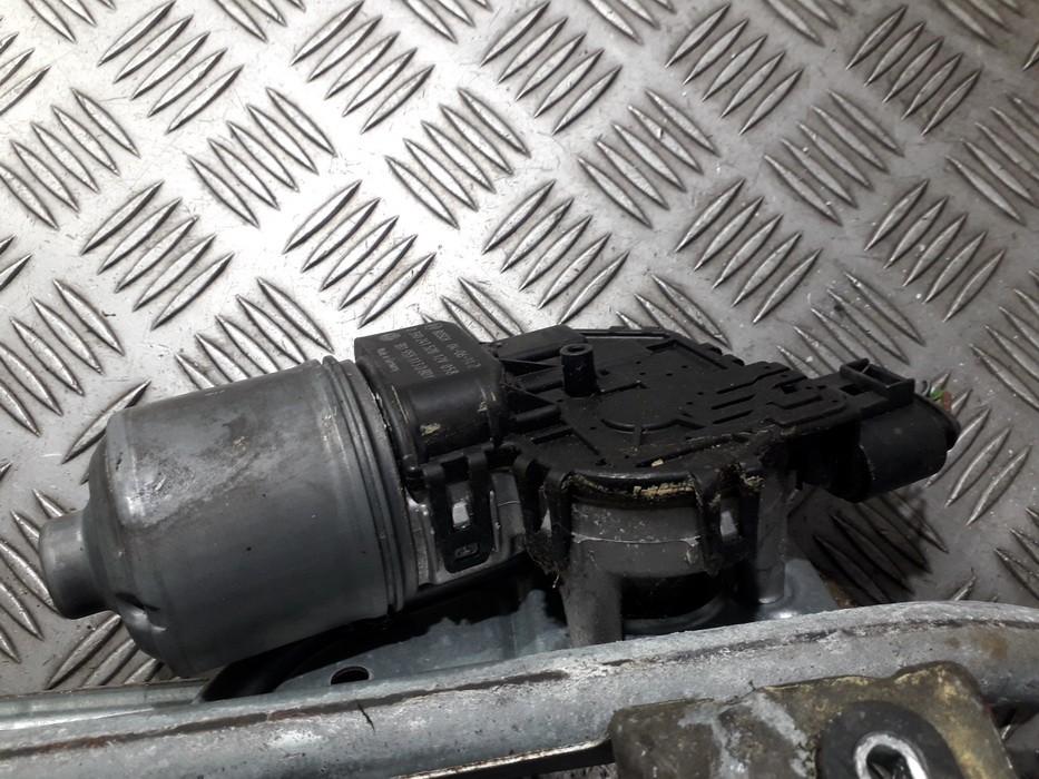 0390241528 Volkswagen Passat 2001 Моторчик стеклоочистителя передний