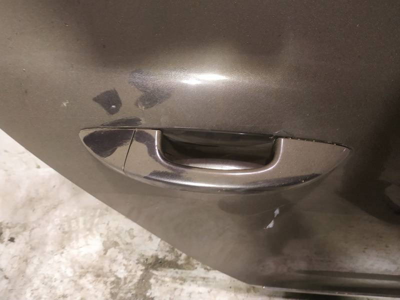 Skoda Superb 2011 Zewnętrzna klamka drzwi - TYLNE PRAWE