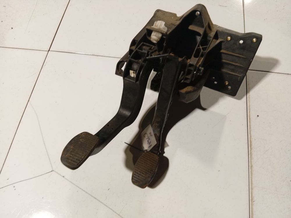 Fiat Doblo 2004 pedal de frein