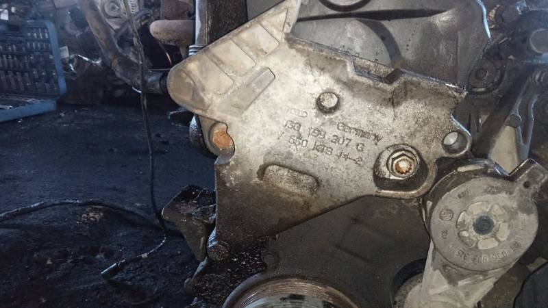 03G199207G Skoda Octavia 2013 Wspornik silnika