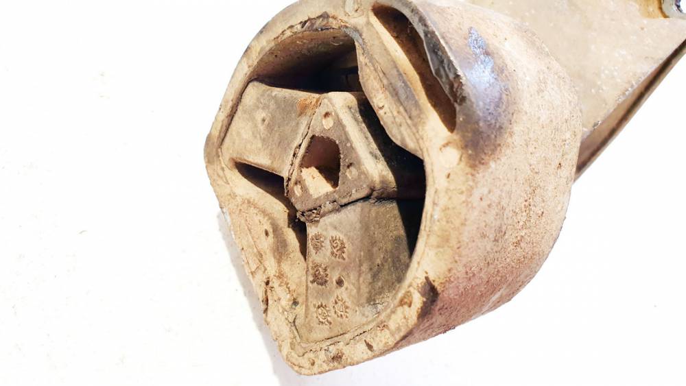 8D0399113AB Volkswagen Passat 1998 Engine Mount Bracket and Gearbox Mount Bracket - Thumbnail 3