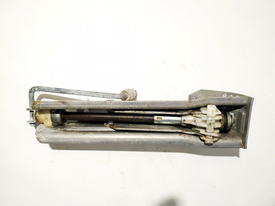 A2115830115 Mercedes-Benz E-CLASS 2002 Roadside Jack