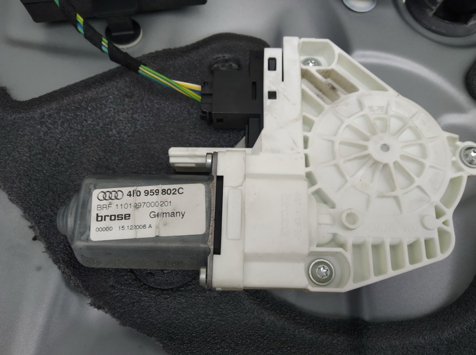 4F0959802C Audi A6 2007 Window Motor - REAR RIGHT