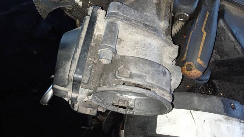 03G128063M Skoda Octavia 2013 Suurella Virtaamalla Varustettu Kaasuläpän - Thumbnail 2