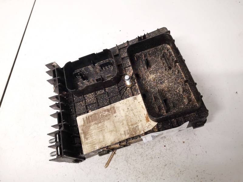 1K0937124K Volkswagen Passat 2006 Fuse box - Thumbnail 2