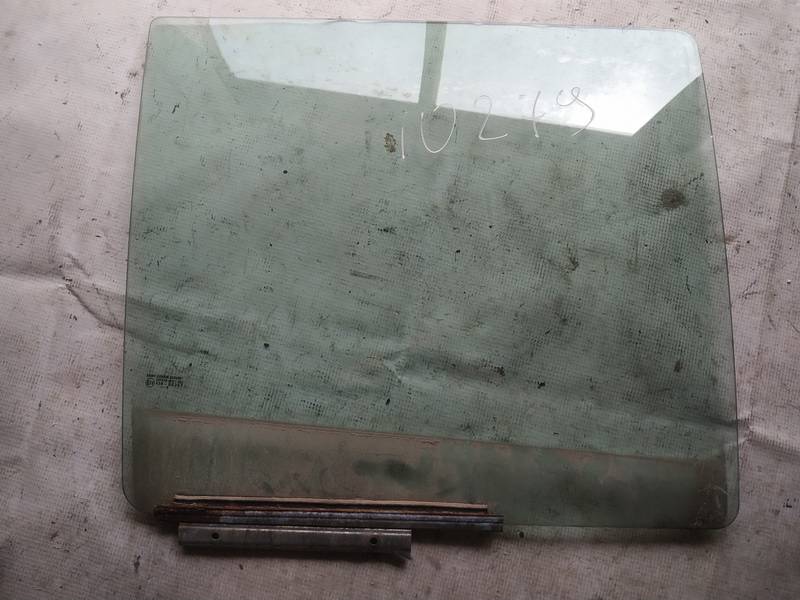 AS2 Suzuki Swift 2005 Szyba drzwi - TYLNE PRAWE