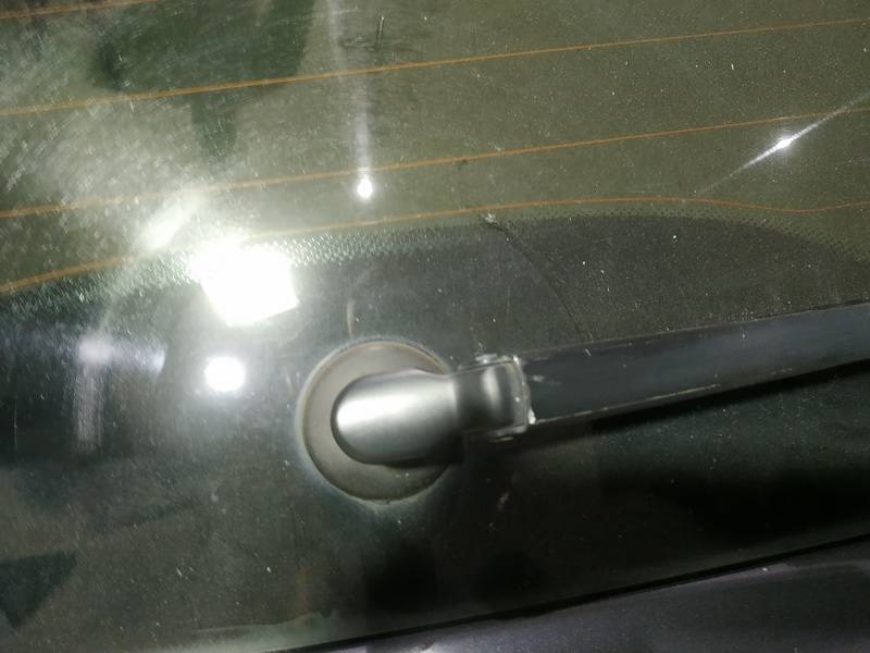 Ford C-MAX 2008 Aizmugurējā loga slotiņas motors - AIZMUGURE