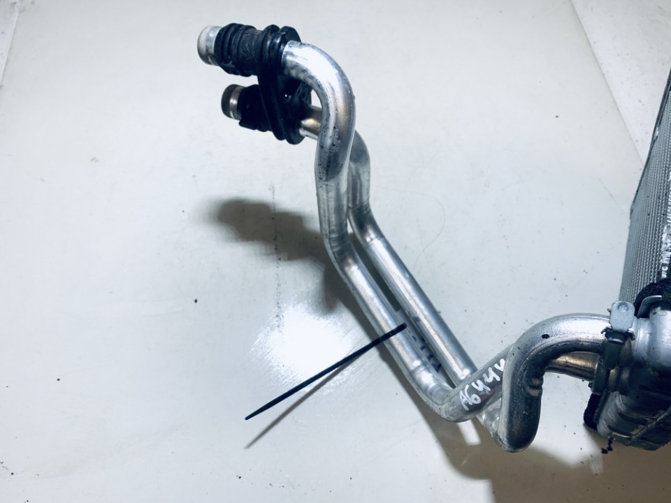 1K0819031B Volkswagen Golf 2007 Heater radiator (heater matrix) - Thumbnail 3