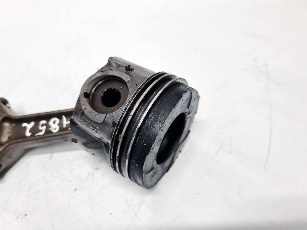 Opel Vectra 2000 Piston and Conrod (Connecting rod) - Thumbnail 2
