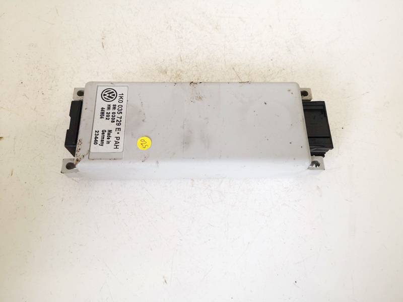 1K0035729E Volkswagen Touran 2004 Other computers