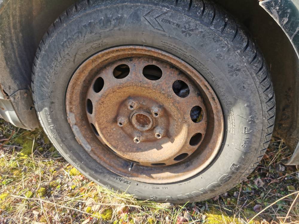 5X112 Volkswagen Passat 1997 Tērauda riteņu komplekts R15 - Thumbnail 3