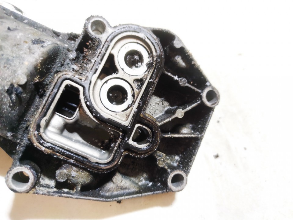 90571672 Oil Filter Housing (oil filter cooler) Opel Astra 2001 2.0L