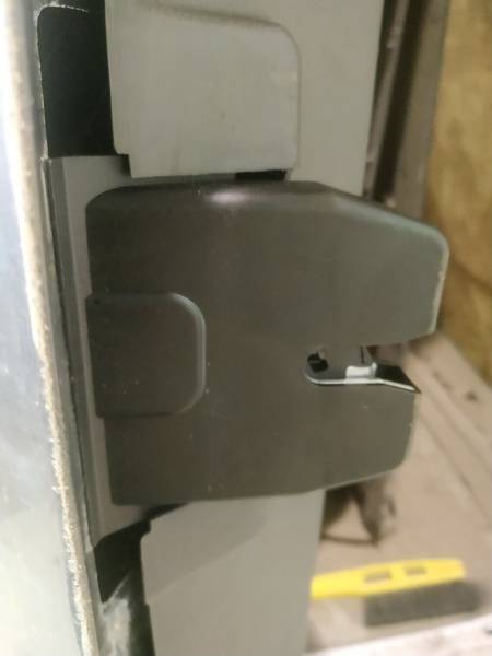 Ford C-MAX 2008 Aizmugurējā vāka slēdzene - AIZMUGURE - Thumbnail 2