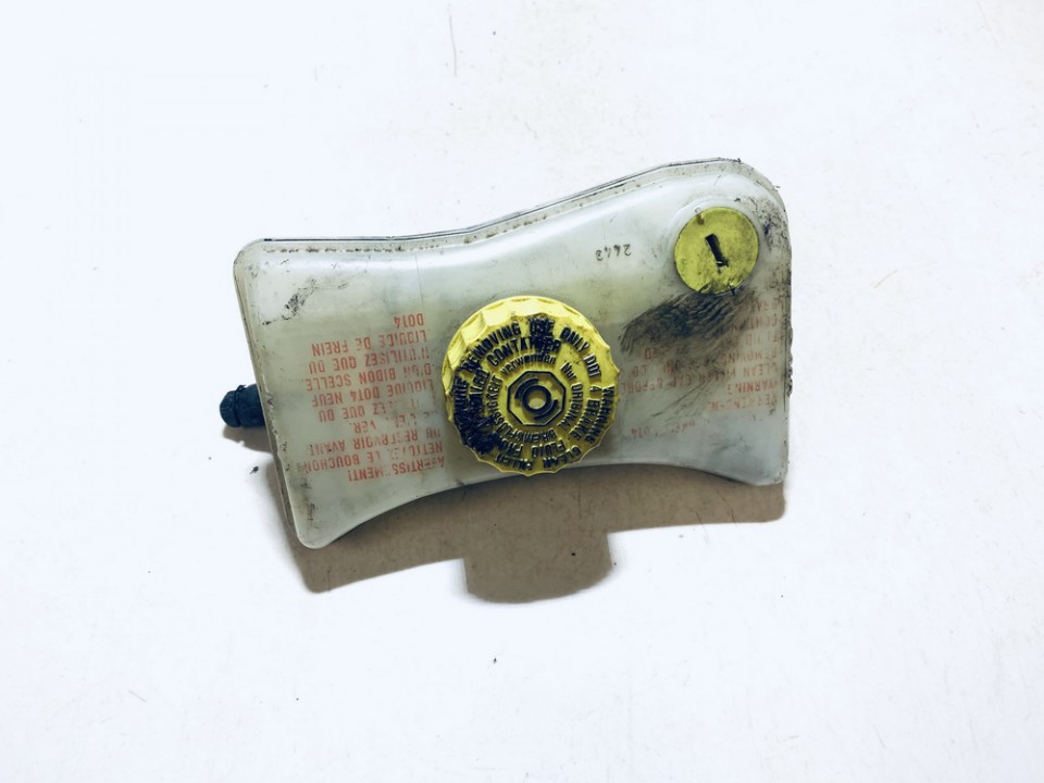 8E0611301E Audi A4 2001 Brake Master Cylinder Reservoir