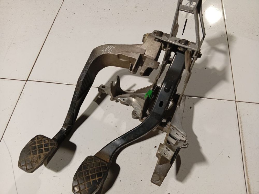 8D1721117K Audi A6 2000 Stabdziu pedalas - Thumbnail 3