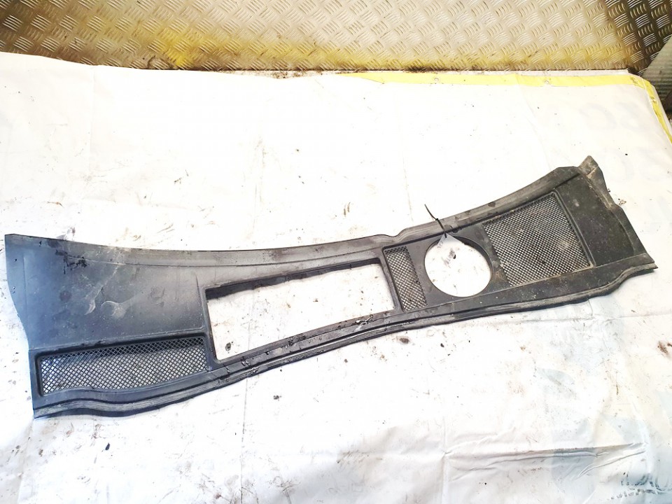 4B1819417B Audi A6 2001 Wiper Muolding - FRONT