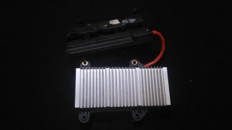 10688710 BMW 7-Series 2002 Fuse box