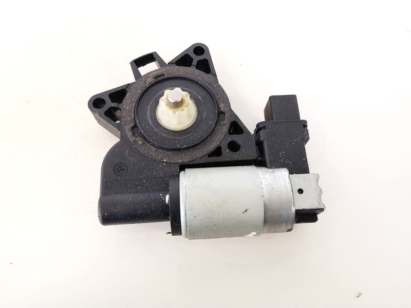 GJ6A5858X Mazda 6 2003 Durvju loga pacēlāja motors - PRIEKŠA PA LABI